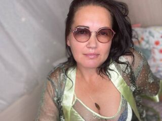 KiraWlow's Watch live cam girls online Profile Image